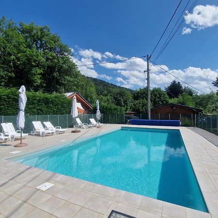 Chalet Bord De Lac Avec Piscine N2E Laffrey Экстерьер фото